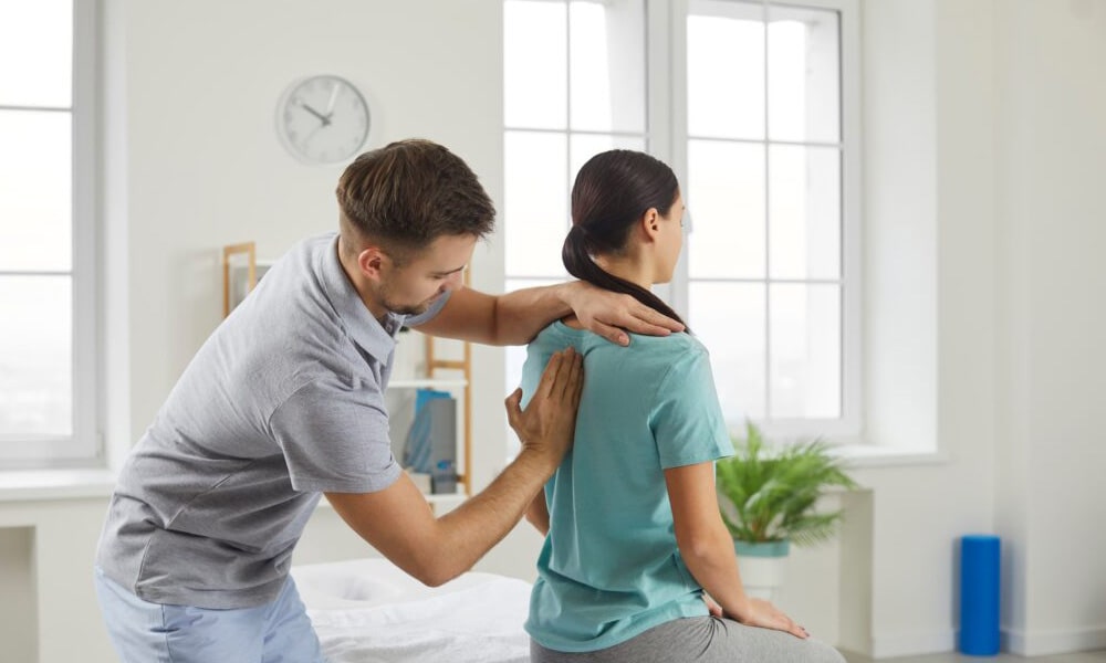  درمان انحراف ستون فقرات